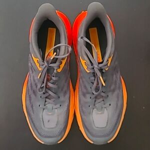 Hoka Speedgoat 5